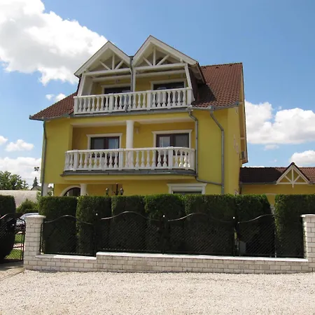 Jaeger Guest house Vonyarcvashegy