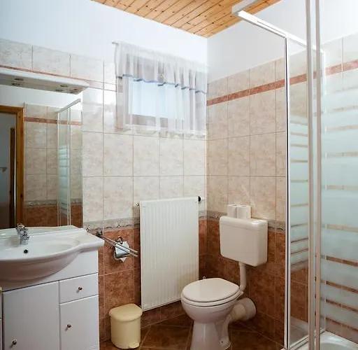 בית הארחה Jaeger 4*