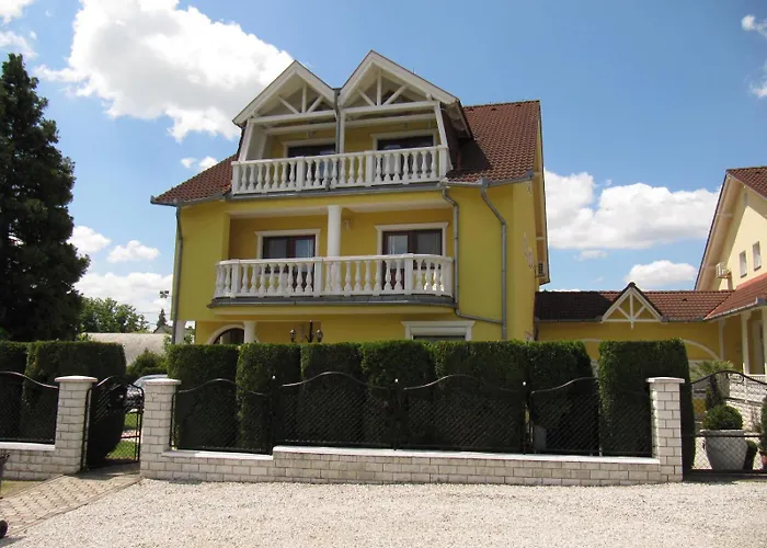 Jaeger בית הארחה פוניארצוושהג'