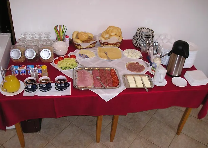 Jaeger בית הארחה 4*